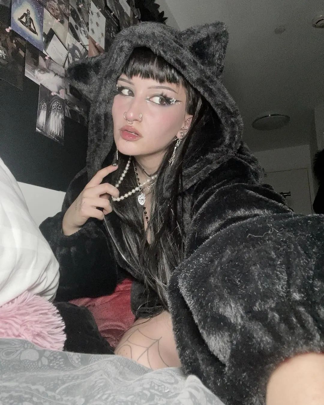 @vamphrrts in the Don't Bother Meow Faux Fur Jacket