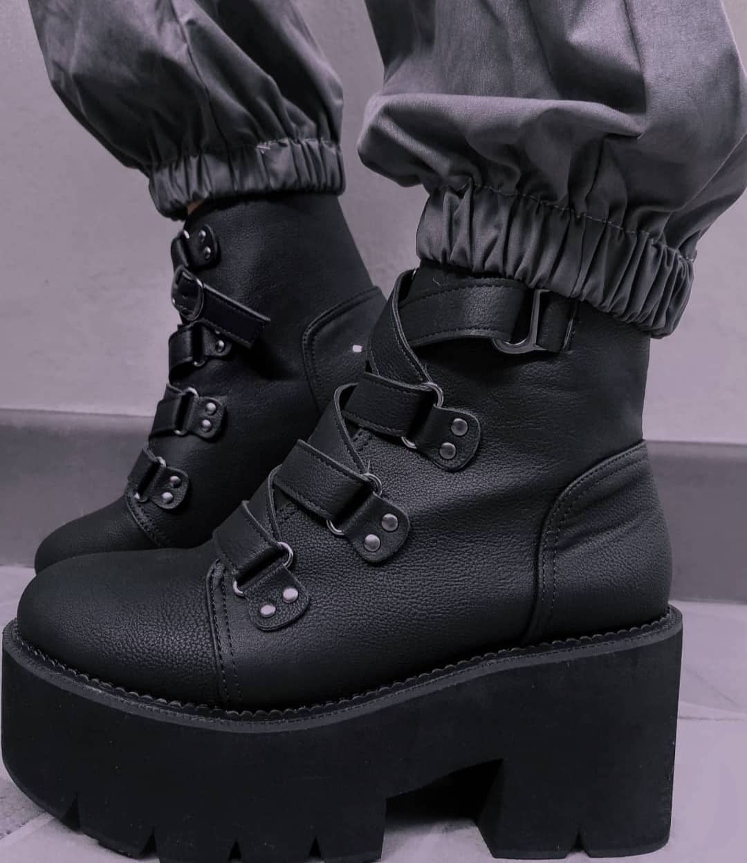 Buckle Buddy Boots