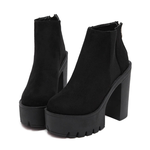 Chunky Chelsea Boots - ALTERBABE Shop Grunge, E-girl, Gothic, Goth, Dark Academia, Soft Girl, Nu-Goth, Aesthetic, Alternative Fashion, Clothing, Accessories, Footwear